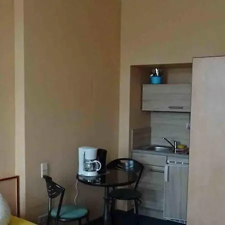 Im Medizinerviertel Lägenhet *