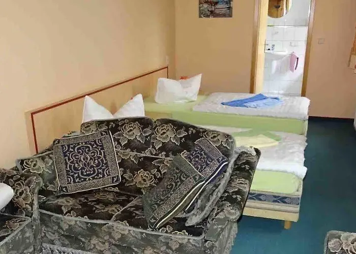 Апартаменты Im Medizinerviertel Галль